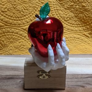 Bath & Body Works Halloween Evil Apple Nightlight Halloween '22